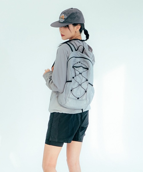 HEISAN(ハイサン)の「◇HEISAN◇ブランド直輸入正規品/折りたためる/パッカブル/大容量/超軽量 コンパクト ポケット バッグ V2 (M) ULTRA-LIGHT COMPACT POCKET BAG V2 (M)(バックパック/リュック・レディース・ブラック/ライトブルー/グレー/レモンイエロー/ブルー系その他・M)」の14枚目の写真
