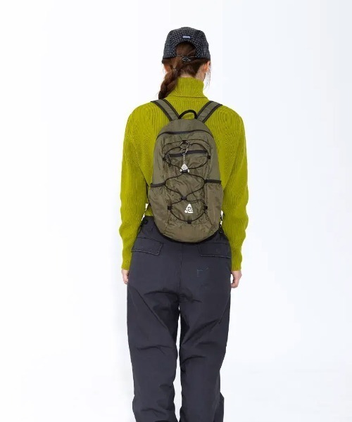 HEISAN(ハイサン)の「◇HEISAN◇ブランド直輸入正規品/折りたためる/パッカブル/大容量/超軽量 コンパクト ポケット バッグ V2 (M) ULTRA-LIGHT COMPACT POCKET BAG V2 (M)(バックパック/リュック・レディース・ブラック/ライトブルー/グレー/レモンイエロー/ブルー系その他/ブラウン/カーキ・M)」の9枚目の写真