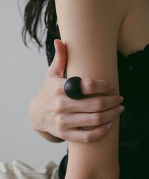 anuke（アンヌーク）の「Volume Acrylic Ring（リング）」