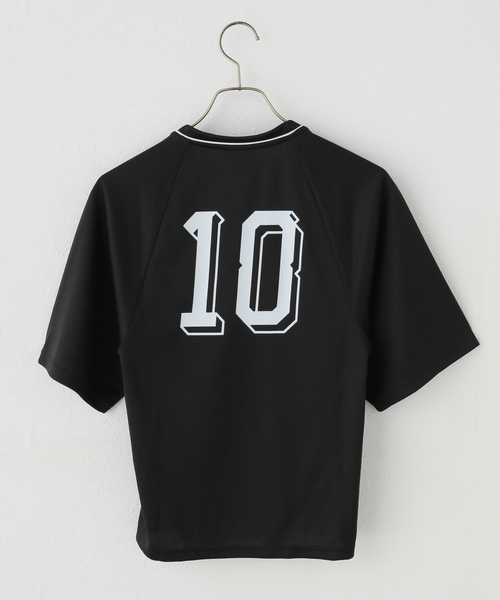 PUMA（プーマ）の「PUMA / プーマ FUTURE.ARCHIVE FOOTBALL SHIRTS（Tシャツ/カットソー・レディース・ブラック/レッド・MEDIUM）」の3枚目の写真