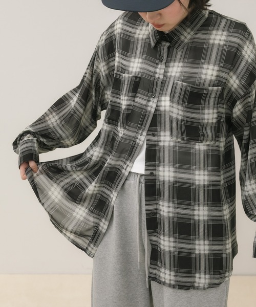 HEILIS(ヘイリス)の「シアーオンブレチェックシャツ/オンブレチェックシャツ チェックシャツ シアーシャツ 長袖シャツ 羽織り オーバーサイズ 韓国ファッション カジュアル 春服 夏服 秋服 ブラック ブラウン(シャツ/ブラウス・レディース・ブラウン/ブラック・FREE)」の16枚目の写真