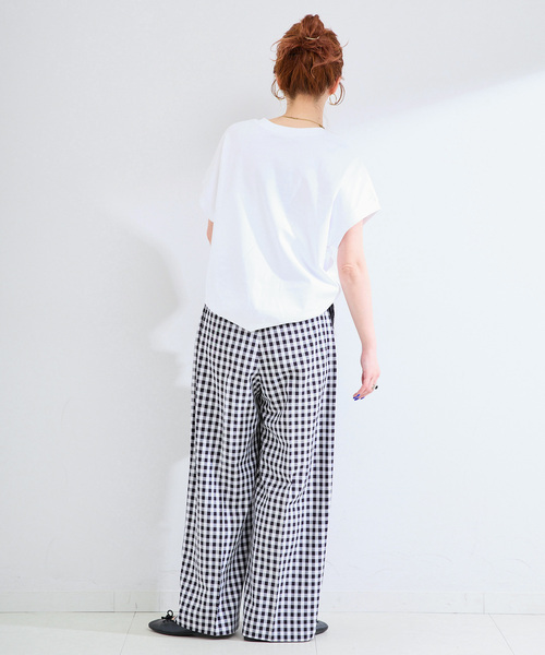 B.C STOCK(ベーセーストック)の「ウォッシャブル / add Function ニュアンスフォルムプルオーバー(Tシャツ/カットソー・レディース・ブラック/スカイブルー/ホワイト/ブラウン・FREE)」の5枚目の写真