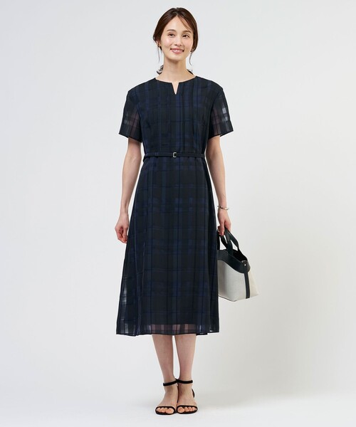 J.PRESS Ladies(J.プレス レディス)の「シャドーチェック ワンピース(ワンピース・レディース・ダークブラウン系3/ネイビー系・XS)」の10枚目の写真