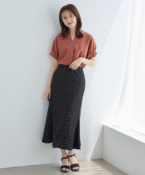 Honeys(ハニーズ)の「【ハニさら・接触冷感】スキッパーブラウス(シャツ/ブラウス・レディース・ネイビー/オレンジ系その他/キャメル/ライトベージュ・L/LL/M/S)」の13枚目の写真
