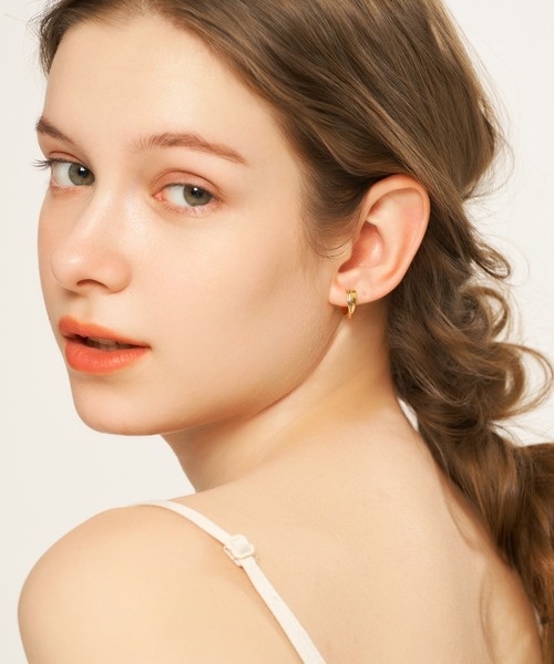 Jewel closet by L&Co.（ジュエルクローゼットバイエルアンドコー）の「プラチナ/K18/K18PG フープ ピアス（ピアス（両耳用）・レディース・ゴールド系その他・FREE）」の2枚目の写真