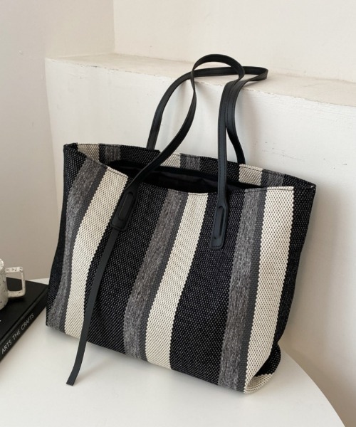 Ritzy(リッツィー)の「大容量 ストライプ キャンバス トートバッグ(トートバッグ・レディース・ブラック/ベージュ/グレー・FREE)」の20枚目の写真