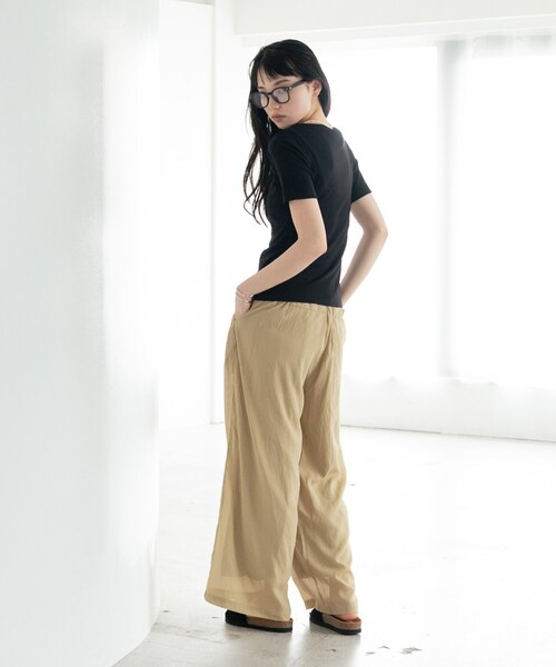 GALLEST(ギャレスト)の「ハイツイストシアーパンツ(その他パンツ・レディース・ブラック/オフホワイト/スモーキーグリーン系・38)」の6枚目の写真