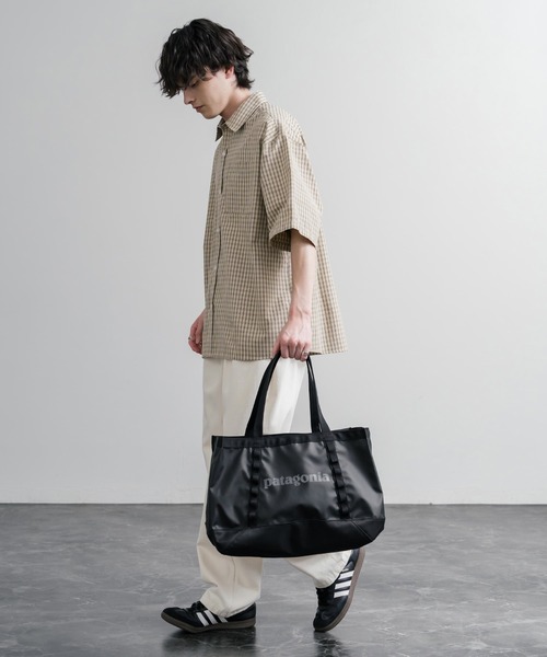 patagonia(パタゴニア)の「Patagonia パタゴニア BLACK HOLE TOTE 25L 大容量トートバッグ 無地/花柄(トートバッグ・メンズ・ホワイト/ブラック系/ブラック・FREE)」の10枚目の写真