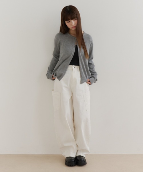 haek(ハク)の「barrel-leg pants/バレルレッグパンツ(その他パンツ・レディース・ブラック/ホワイト・SMALL/MEDIUM)」の2枚目の写真