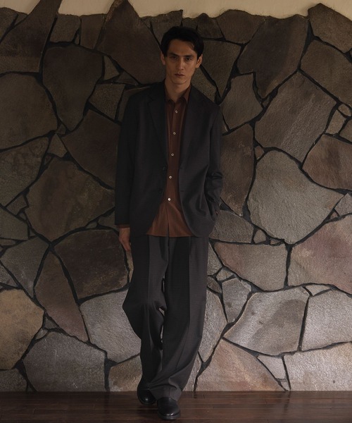 ADAM ET ROPE'(アダムエロペ)の「DELEGANT コンフォートテーラードジャケット(テーラードジャケット・メンズ・ダークブラウン/ブラック/カーキ・S/M/L)」の4枚目の写真