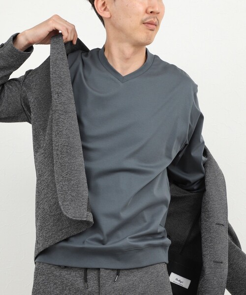 NOLLEY’S(ノーリーズ)の「《ビジカジ対応》シルケットスムース Vネック ドレスロンT 26AW(Tシャツ/カットソー・メンズ・ホワイト/ライトベージュ/グレー・XXL/XL/L/M/S)」の2枚目の写真