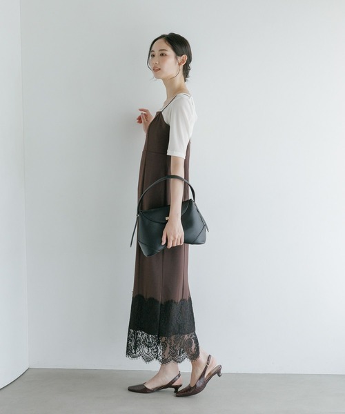 Andemiu(アンデミュウ)の「サテンレースキャミワンピース/1032173(ワンピース・レディース・ベージュ/ブラウン・SMALL/MEDIUM)」の1枚目の写真