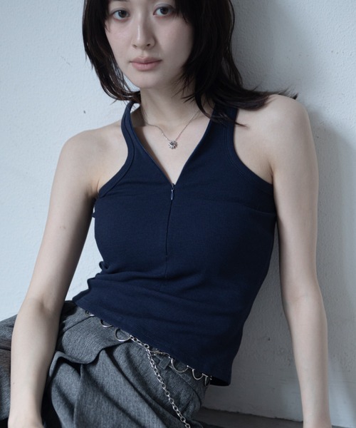 VACANCY(ヴァカンシー)の「アメスリZIPタンク(タンクトップ・レディース・ネイビー/ホワイト/グレー・FREE)」の3枚目の写真