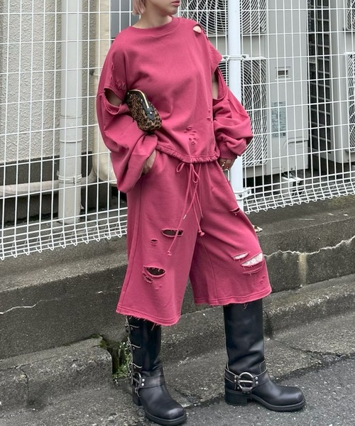 Alley Tokyo(アリートーキョー)の「ダメージいっぱい袖スリットスウェット(スウェット・レディース・ボルドー/グレー/スミクロ・FREE)」の19枚目の写真