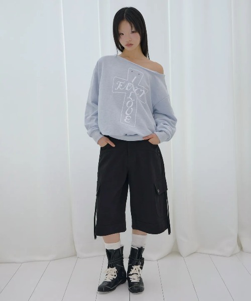 FANCY CLUB(ファンシークラブ)の「◇FANCYCLUB◇ブランド直輸入正規品/FROSS オフショルダー・スウェットシャツ FROSS OFF-SHOULDER SWEATSHIRT(スウェット・レディース・ブラック/ライトブルー・FREE)」の9枚目の写真