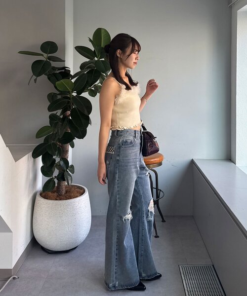 CIAOPANIC(チャオパニック)の「リボン抜染ダメージフレアデニム(デニムパンツ・レディース・サックスブルー/ブルー・SMALL/MEDIUM/X-SMALL)」の16枚目の写真