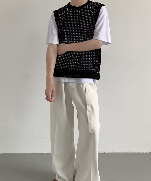 FreeZone（フリーゾーン）の「ッシュ編み ルーズシルエットノースリーブニット（ベスト・メンズ・ブラック/ホワイト・F）」の10枚目の写真