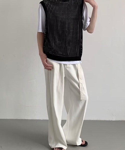 FreeZone（フリーゾーン）の「ッシュ編み ルーズシルエットノースリーブニット（ベスト・メンズ・ブラック/ホワイト・F）」の12枚目の写真