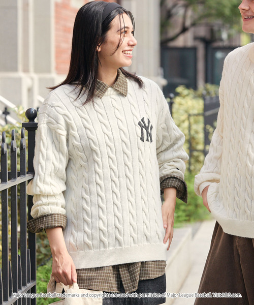 MLB(メジャーリーグベースボール)の「<Exclusive>MLB Embroidered Logo Mohair Touch Cable Knit / MLB 別注 ロゴ刺繍 モヘアタッチ ケーブルニット<帯電防止・マシンウォッシャブル>(ニット/セーター・メンズ・アイボリー/ダークブラウン/ダークネイビー/杢グレー/スミクロ・L/S/M)」の13枚目の写真