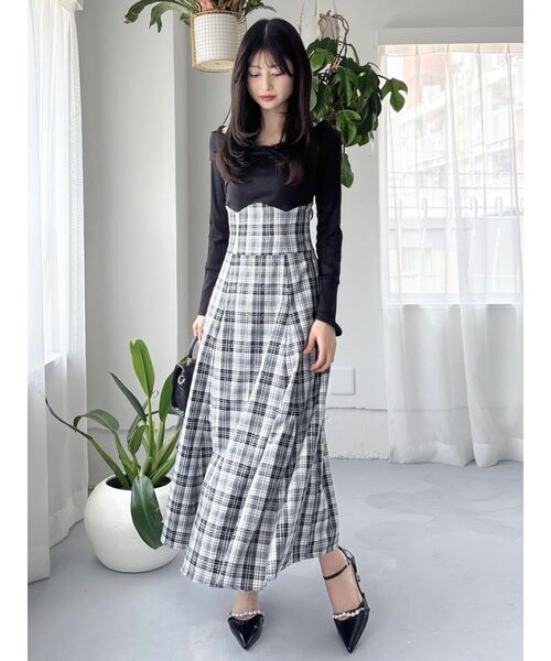 dazzlin（ダズリン）の「ツイストコルセットワンピース（ワンピース・レディース・ブラック/オフホワイト/その他1・MEDIUM/SMALL）」の6枚目の写真
