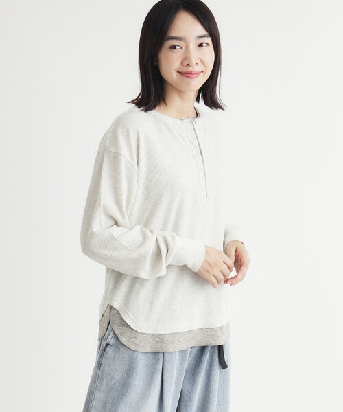HONEYSUCKLE ROSE（ハニーサックルローズ）の「《1枚でサマになる》ワッフルフェイクレイヤードロンT（Tシャツ/カットソー・レディース・ライトグレー/チャコールグレー・05/04）」の3枚目の写真