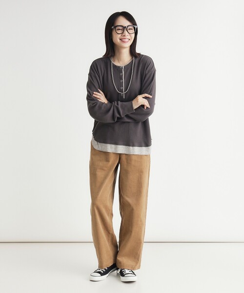 HONEYSUCKLE ROSE（ハニーサックルローズ）の「《1枚でサマになる》ワッフルフェイクレイヤードロンT（Tシャツ/カットソー・レディース・ライトグレー/チャコールグレー・05/04）」の11枚目の写真