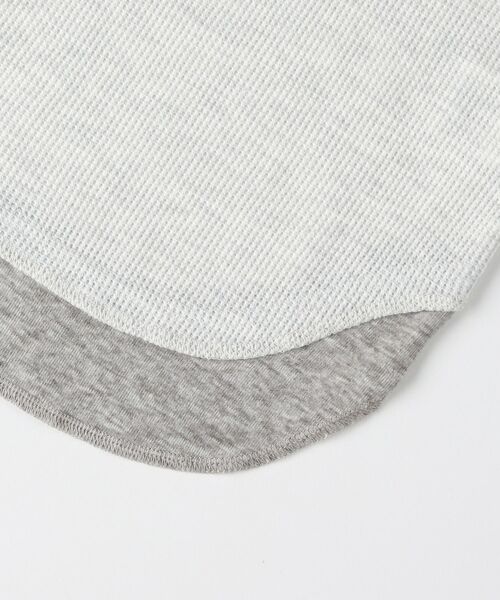 HONEYSUCKLE ROSE（ハニーサックルローズ）の「《1枚でサマになる》ワッフルフェイクレイヤードロンT（Tシャツ/カットソー・レディース・ライトグレー/チャコールグレー・05/04）」の18枚目の写真