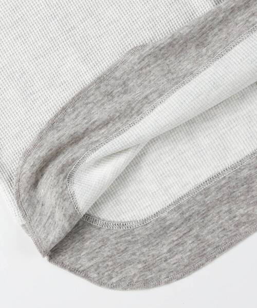 HONEYSUCKLE ROSE（ハニーサックルローズ）の「《1枚でサマになる》ワッフルフェイクレイヤードロンT（Tシャツ/カットソー・レディース・ライトグレー/チャコールグレー・05/04）」の19枚目の写真