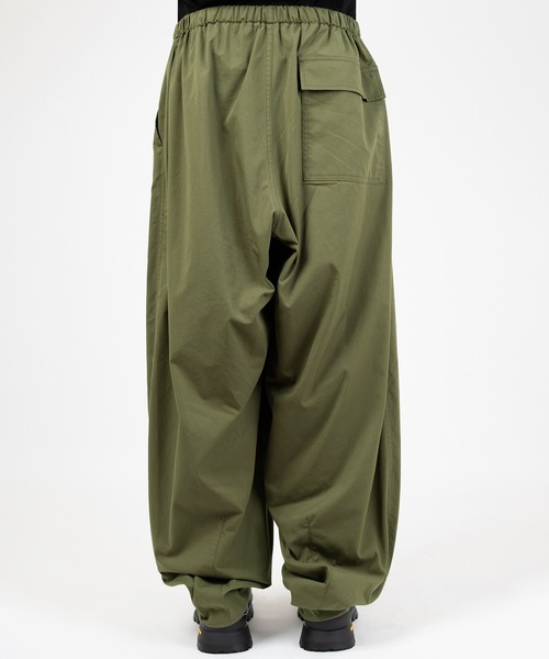LAD MUSICIAN(ラッドミュージシャン)の「C/N OXFORD WIDE DRAPE PANTS(その他パンツ・メンズ・カーキ/ブラック・44/42/46)」の12枚目の写真