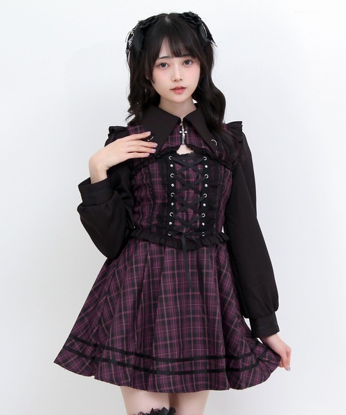 DearMyLove(ディアマイラブ)の「ピアス風十字架ファスナーレースアップワンピース(ワンピース・レディース・パープル/ブラック/ネイビー・3L/LARGE/MEDIUM)」の3枚目の写真