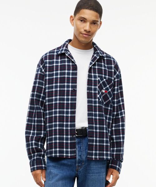 tommy jeans(トミー ジーンズ)の「ボクシーワッフルシャツ(シャツ/ブラウス・メンズ・ブラック系その他5/グリーン系2・MEDIUM/LARGE)」の1枚目の写真