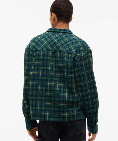 tommy jeans(トミー ジーンズ)の「ボクシーワッフルシャツ(シャツ/ブラウス・メンズ・ブラック系その他5/グリーン系2・MEDIUM/LARGE)」の5枚目の写真