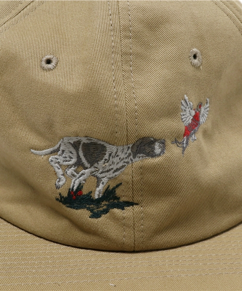 STUDIOUS（ステュディオス）の「【WHITE MOUNTAINEERING】HUNTING PATTERN EMBROIDERED BASEBALL CAP（ハンチング/ベレー帽・レディース・ベージュ/ブラック・FREE）」の8枚目の写真