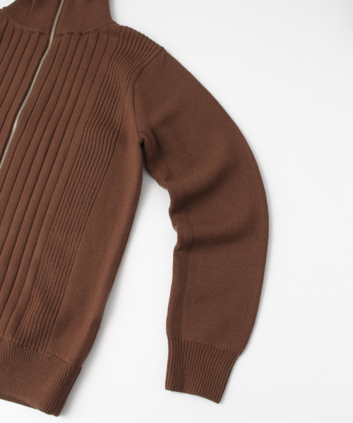 URBAN RESEARCH(アーバンリサーチ)の「UR ZIP ニットブルゾン(ニット/セーター・メンズ・ブラウン系その他/ブラック・LARGE/MEDIUM)」の9枚目の写真