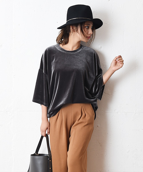 Luz Llena (NEY)（ラズレナニー）の「オーバーサイズ・ベロアトップス/Tシャツ（Tシャツ/カットソー・レディース・ネイビー/チャコールグレー/ボルドー・MEDIUM）」の4枚目の写真