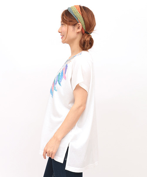 チチカカ(チチカカ)の「アフリカンフェザー Tシャツ(Tシャツ/カットソー・レディース・その他1/グレー/カラフル・FREE)」の11枚目の写真