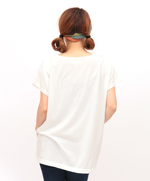 チチカカ(チチカカ)の「アフリカンフェザー Tシャツ(Tシャツ/カットソー・レディース・その他1/グレー/カラフル・FREE)」の12枚目の写真