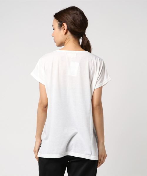 チチカカ(チチカカ)の「アフリカンフェザー Tシャツ(Tシャツ/カットソー・レディース・その他1/グレー/カラフル・FREE)」の4枚目の写真