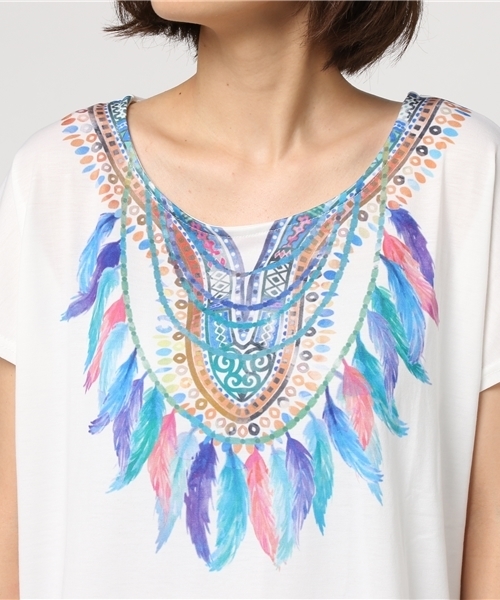 チチカカ(チチカカ)の「アフリカンフェザー Tシャツ(Tシャツ/カットソー・レディース・その他1/グレー/カラフル・FREE)」の6枚目の写真