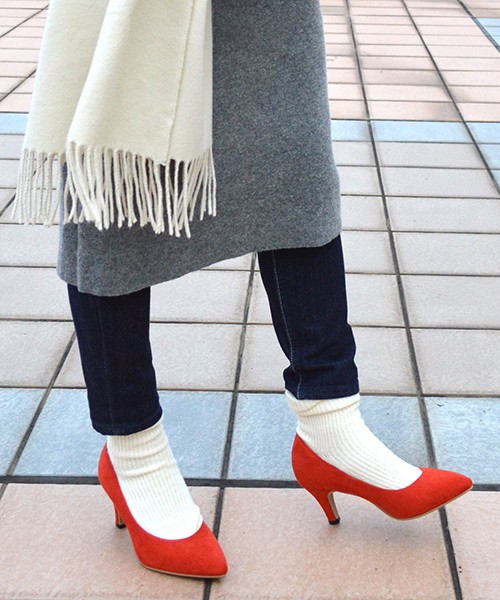 JELLY BEANS（ジェリービーンズ）の「ポインテッドプレーンパンプス<ふわさら>(112-9510)JELLY BEANS(ジェリービーンズ)（パンプス・レディース・ブラック/パープル/グレー/グリーン/マルチ/ダークベージュ/ネイビー/レッド/ベージュ/チェック/シルバー/ダークブラウン/マスタード/ワイン/ダークグリーン/ブラック系その他/ダークグレー/ライトグレー/ダークパープル/ミント/グレー系その他/ブラック×ブラック/ライトブルー/ローズ/ライトグリーン・23/24/25/22/25.5/22.5/24.5/23.5/21.5）」の20枚目の写真