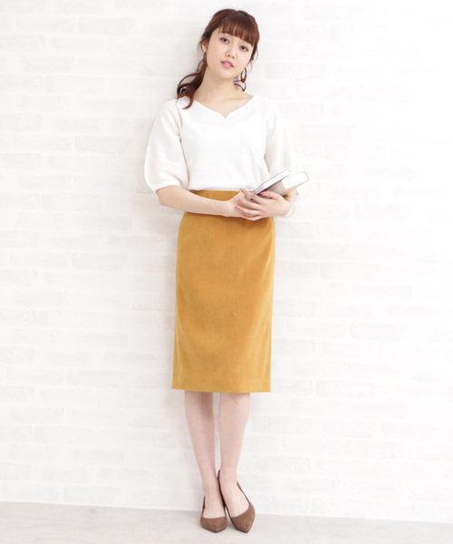 N.（N. Natural Beauty Basic）（エヌエヌナチュラルビューティーベーシック）の「◆ピーチスウェードタイトスカート（スカート・レディース・ベージュ/カーキ/イエロー/ワイン・SMALL/MEDIUM）」の11枚目の写真