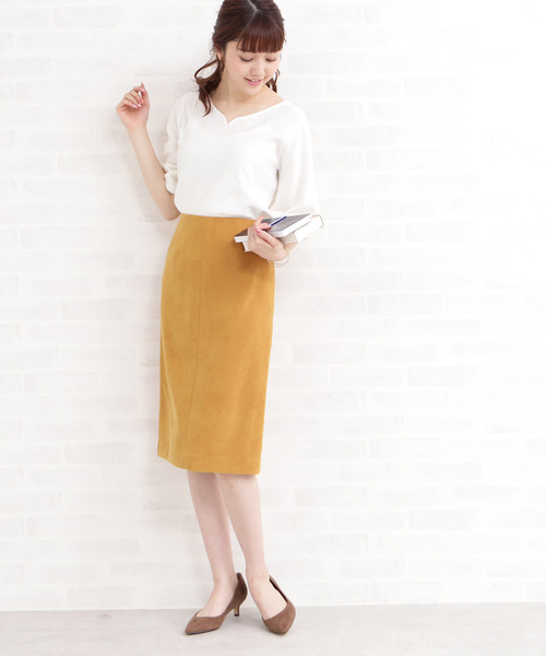 N.（N. Natural Beauty Basic）（エヌエヌナチュラルビューティーベーシック）の「◆ピーチスウェードタイトスカート（スカート・レディース・ベージュ/カーキ/イエロー/ワイン・SMALL/MEDIUM）」の13枚目の写真