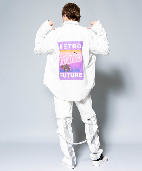 【大幅値下げ】新品未着用【MYne】RETRO FUTURE デニムシャツ MYne（マイン）の「MYneレトロフューチャーデニムシャツ&frasl;RETRO
