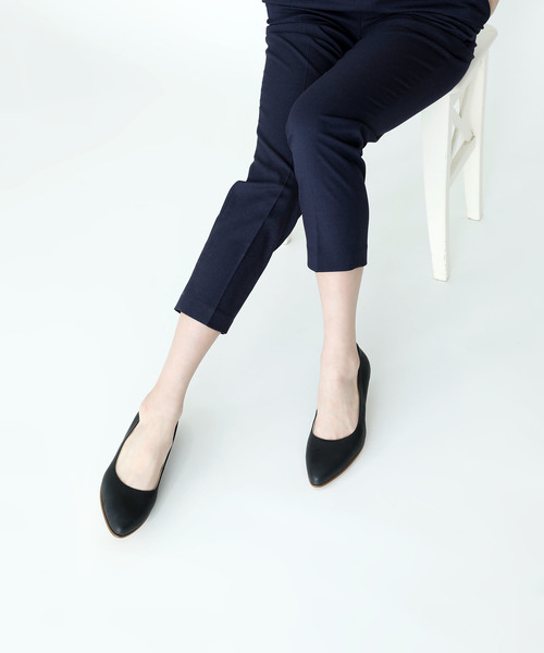 Clarks（クラークス）の「Mena Bloom / メナブルーム (ブライトレッドヌバック)（パンプス・レディース・レッド・4/6/3/5/5.5/4.5/3.5）」の6枚目の写真