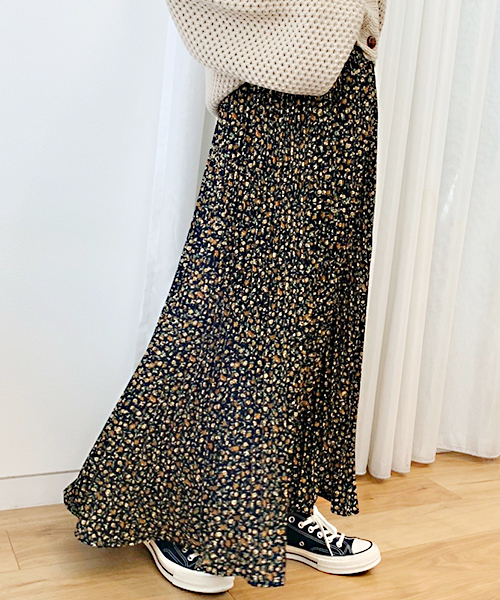 apres jour(アプレジュール)の「アソートプリーツスカート【ZOZOTOWN限定アイテム】(スカート・レディース・ブラック/ベージュ/オフホワイト/ブラック系その他/ホワイト系その他/ドット/レッド系その他/イエロー系その他/ブルー/ライトグレー/サックスブルー/ライトグリーン・フリー)」の15枚目の写真