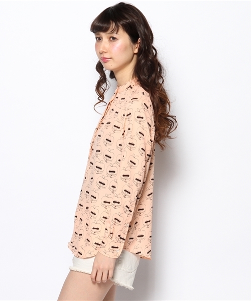 Another Edition（アナザーエディション）の「NYN APPLE LOL PRT SHT　Я（シャツ/ブラウス・レディース・ホワイト/シャーベット/ライトブルー・フリー）」の5枚目の写真