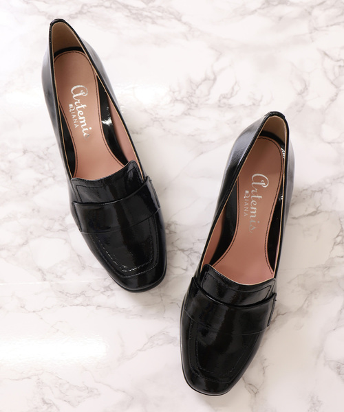 artemis by DIANA(アルテミスバイダイアナ)の「ヒールローファー(ローファー・レディース・ブラック/アイボリー/ダークブラウン/ブラック系その他・22.5cm/23.0cm/23.5cm/24.0cm/24.5cm/25.0cm/22.0cm)」の2枚目の写真