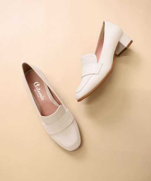 artemis by DIANA(アルテミスバイダイアナ)の「ヒールローファー(ローファー・レディース・ブラック/アイボリー/ダークブラウン/ブラック系その他・22.5cm/23.0cm/23.5cm/24.0cm/24.5cm/25.0cm/22.0cm)」の9枚目の写真