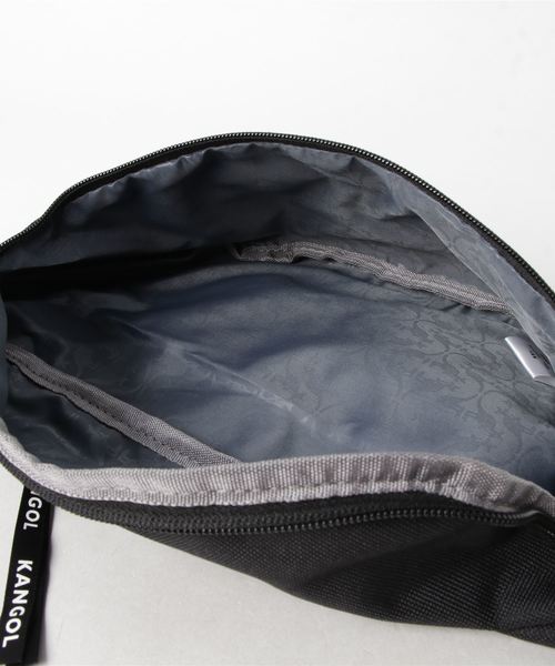 KANGOL（カンゴール）の「【KANGOL/カンゴール】カラフルロゴ ウエストバッグ（ボディバッグ/ウエストポーチ・メンズ・ブラック/グレー/ブラック×ホワイト/ベージュ・FREE）」の7枚目の写真
