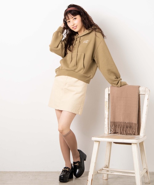 WEGO（ウィゴー）の「WEGO/ワンポイントショートスウェット（パーカー・レディース・ブラウン/オフホワイト/カーキ・FREE）」の10枚目の写真